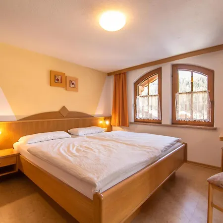 Apartment Haus Stock